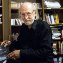 Gyulára került Krasznahorkai László Nobel-díjának másolata