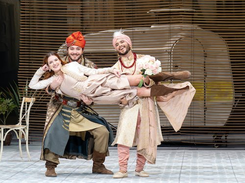 Egy szoknya, egy nadrág