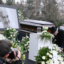 Végső búcsút vettek Tarr Bélától