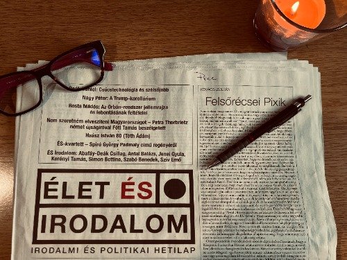 Történetek oldalnézetből