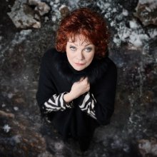 Macskalápon a Centrál Színházban