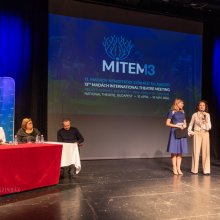 Nemzetközi színházi találkozó: április 10. - május 10.