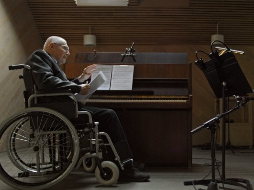 Új és eredeti kifejezési formákat keres