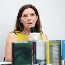 Úgy vagyok vele, mint a hülye férjemmel, akivel együtt élek negyven éve