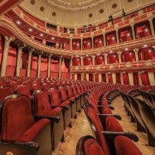 A fővárosi fenntartású színházak az átlátható, szakmai alapú finanszírozás mellett