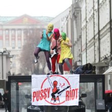 Budapestre érkezik a Pussy Riot