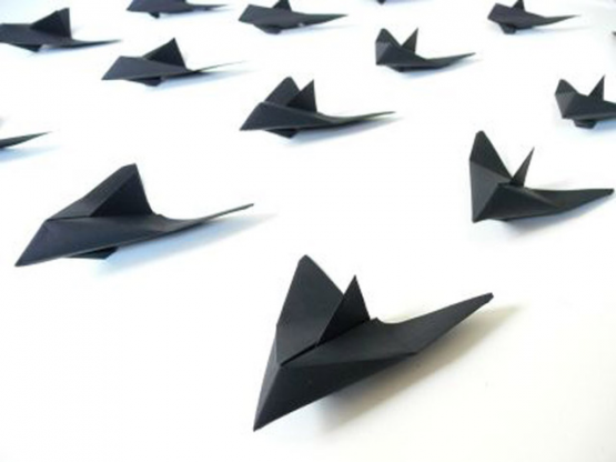 Sašo Sedlaček: Origami Űrverseny (részlet)