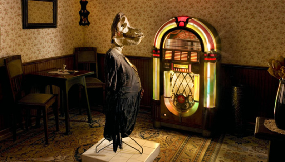 Edward Kienhoz, Roxy's