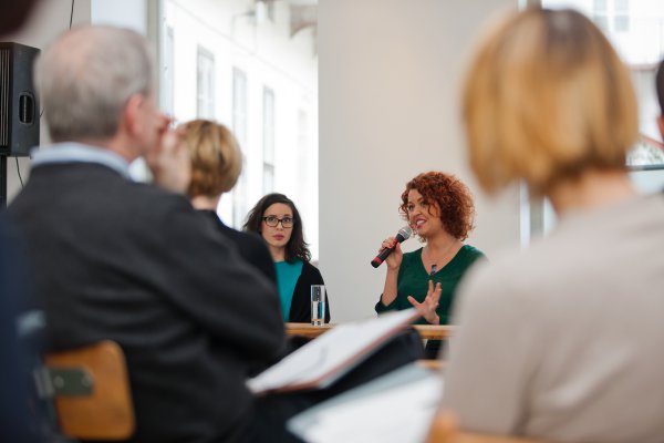 Stepanovic Tijana beszél az OFF-Biennálé fő célkitűzéseiről