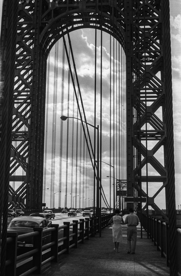 A hídon át, USA, New York, 1958