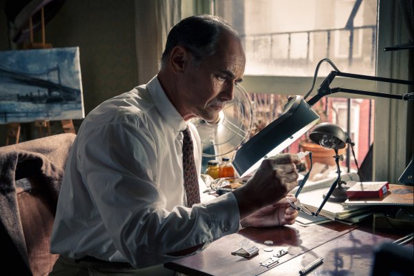 Steven Spielberg: Kémek hídja (2015)
