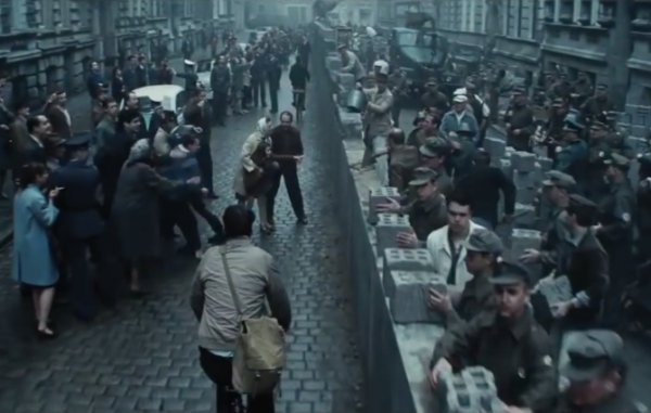 Steven Spielberg: Kémek hídja (2015)