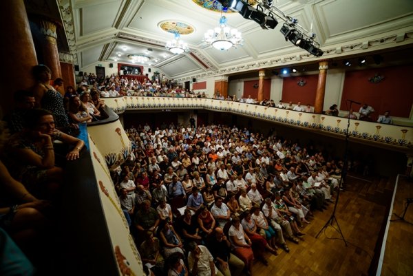 Kaposfest, Szivárvány Kultúrpalota
