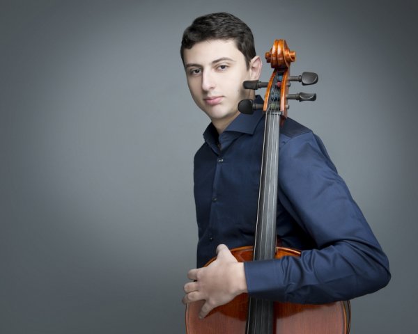 Narek Hakhnazaryan