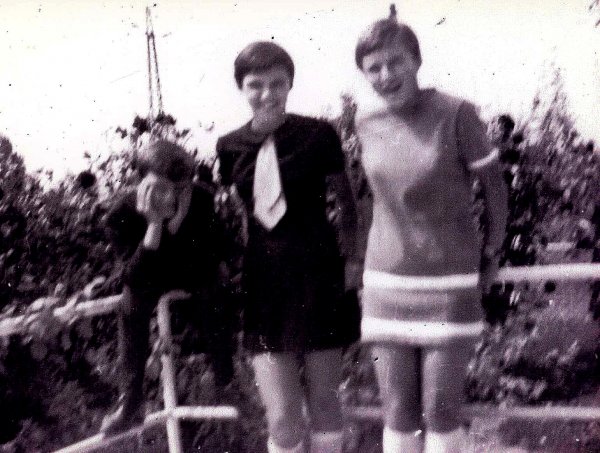 Jó családból... - testvéreimmel Lellén 1969-ben