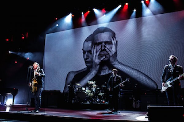 Bryan Adams