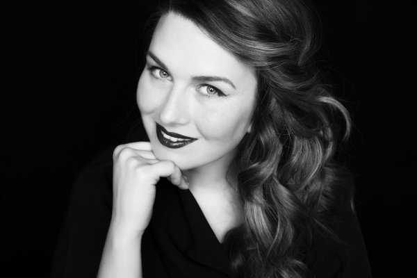 Karosi Júlia