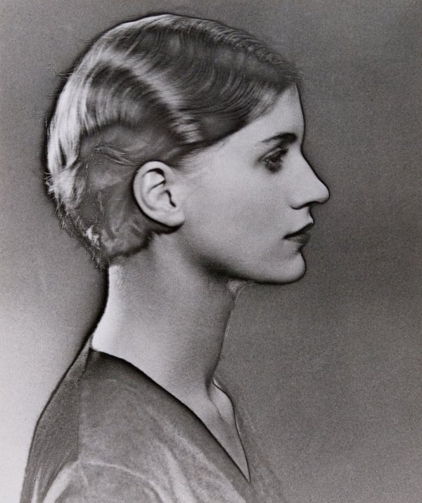 Man Ray: Solarized Portrait of Lee Miller, 1929, Museum Ludwig, Köln © Rheinisches Bildarchiv, Köln © MAN RAY TRUST/Bildrecht, Wien, 2017/18.