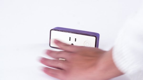 Lauren McCarthy (US)_LAUREN. A human smart home intelligence