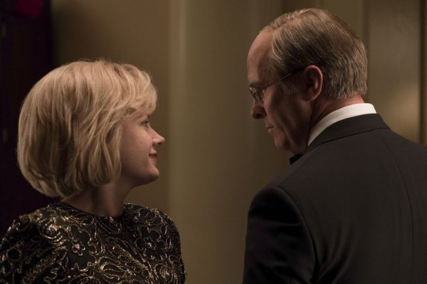 Adam McKay: Alelnök (2018)