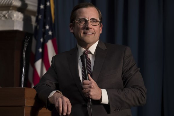 Adam McKay: Alelnök (2018)