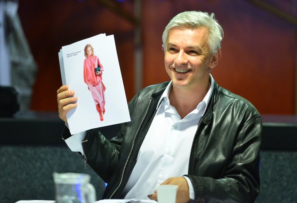 Alföldi Róbert a Moliere, avagy az álszentek összeesküvése című előadás olvasópróbáján.