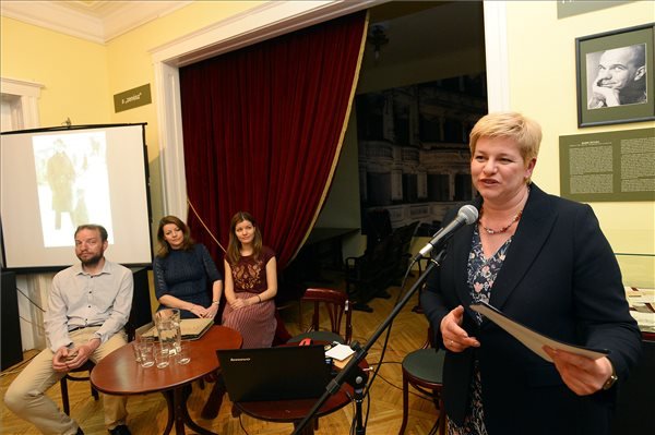 PIM átadó
