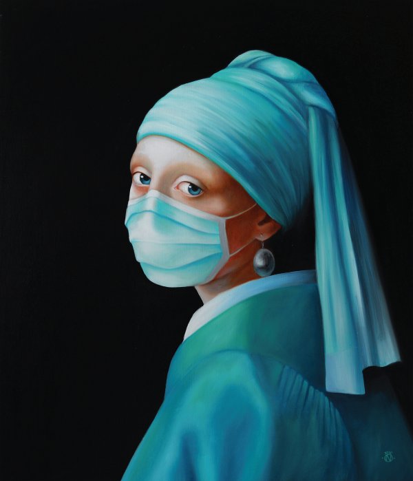 Naomi Devil - Girl with a facemask