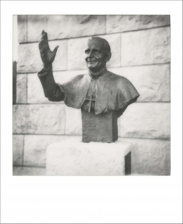 Kolozsi Bea: Közterek, 2017. Terchova, Szlovákia. Reprodukció a művész jóvoltából.