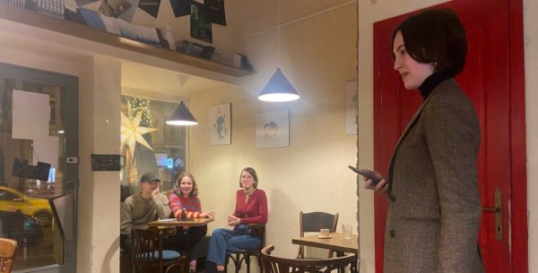 Kopacz Anna Katica a kiállítás megnyitóján