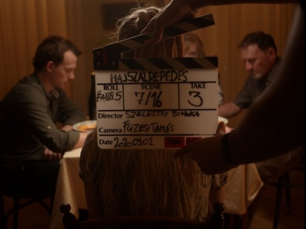 Hajszálrepedés werkfotó. KMH Film.
