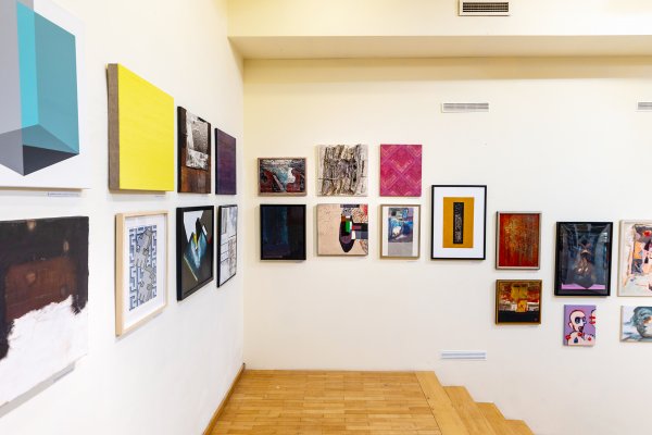 Karácsony / Ajándék – enteriőrfotó. Kép: Kuttner Ádám