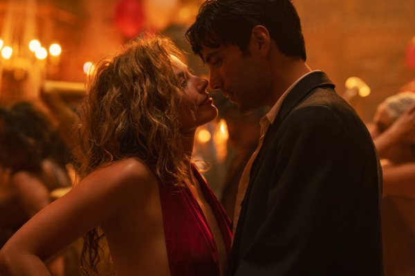 Margot Robbie, Diego Calva