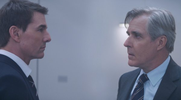 Tom Cruise, Henry Czerny