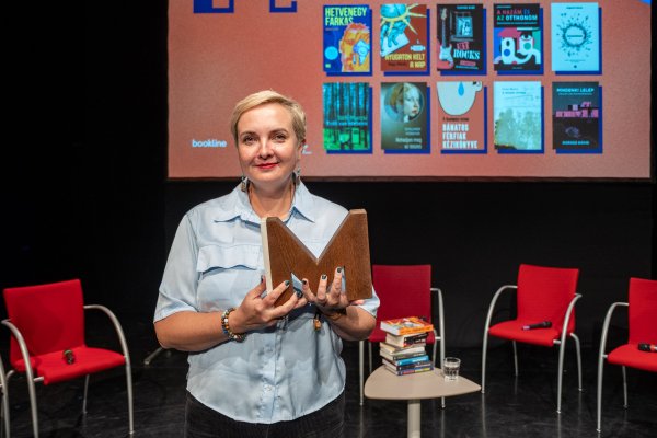 Tóth Marcsi, Kováts Zsófia fotója