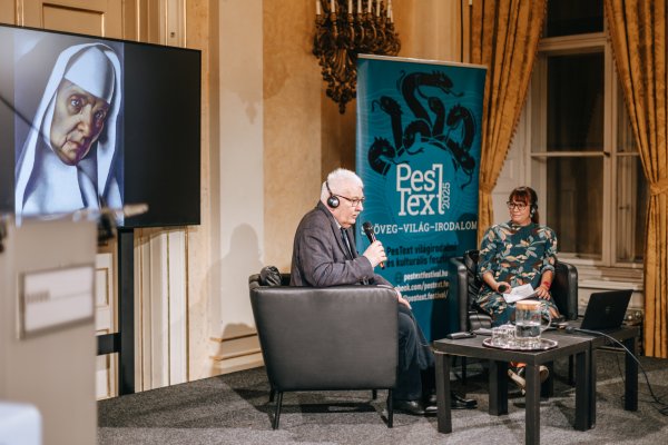 Vörös Dóra fotója