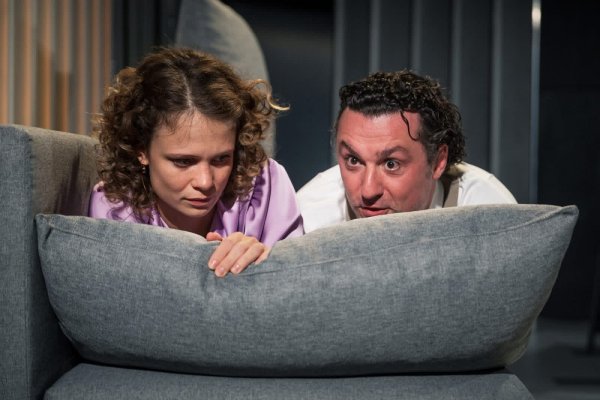 Catherine Halsey (Tóth Zsófia) és Peter Keating (Bányai Kelemen Barna)