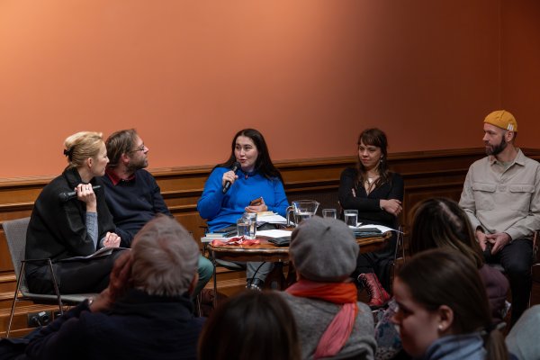 A beszélgetés résztvevői