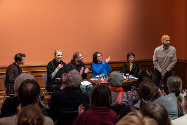 A beszélgetés résztvevői