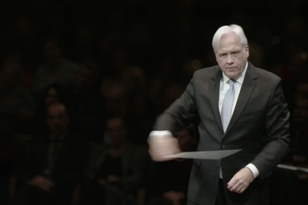 Markus Stenz vezényel