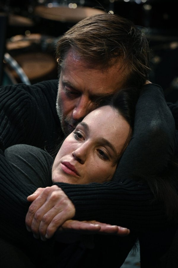 Marianne (Mészáros Blanka) és David (Krisztik Csaba)