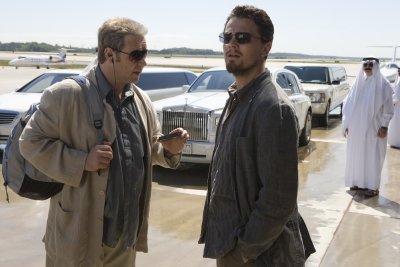 Hazugságok hálója (Russell Crowe és Leonardo DiCaprio)