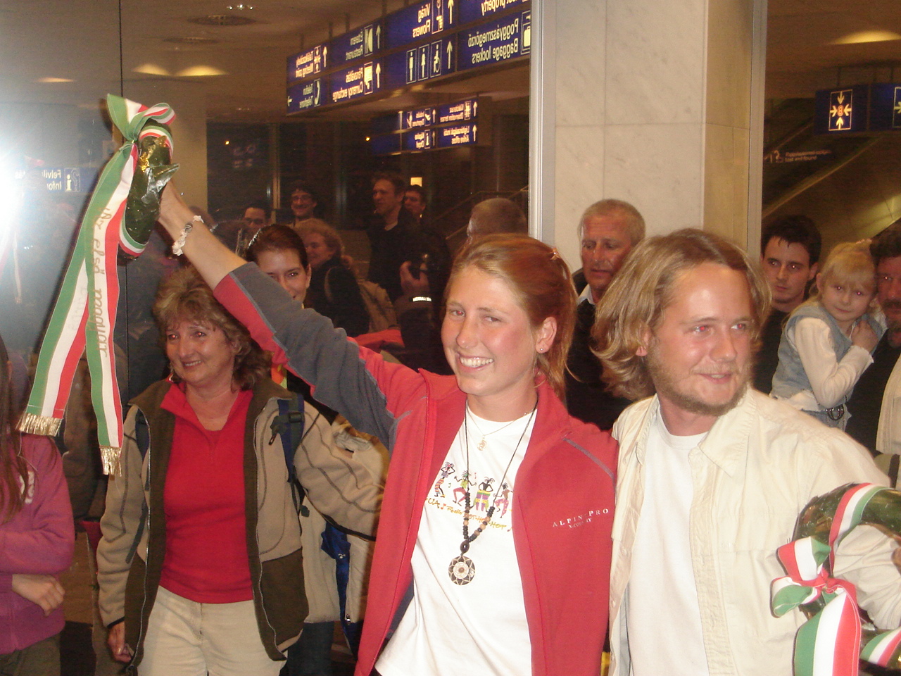 Pálos Andrea és Rakonczai József - átevezték az Atlanti-Óceánt a saját tervezésű Tűzhangyával - 2007.feb.10, Budapest