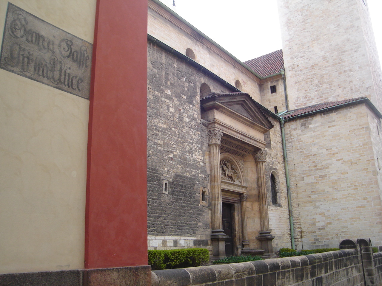 p69